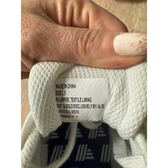 Aldi Gear Women's Lace-Up Sneakers Shoe Size 5 Aldi Logo Spring 2024 - Picture 4 of 4